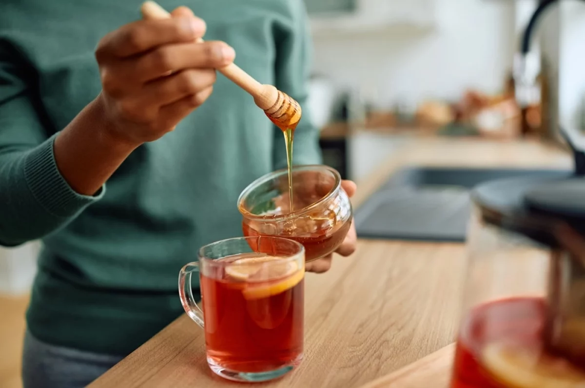 Мед: польза и вред для печени, кому нельзя есть и как выбрать качественный продукт