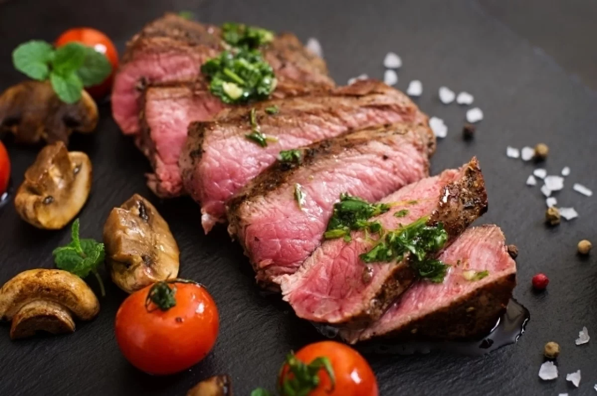Красное мясо: польза и вред для организма при регулярном употреблении