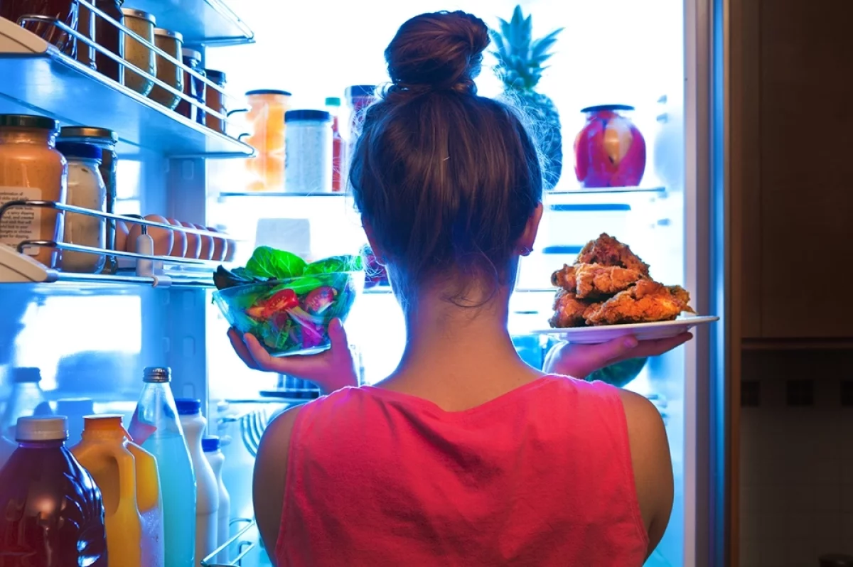Почему один продукт продлевает жизнь одним, но вредит другим: персонализированный подход к питанию
